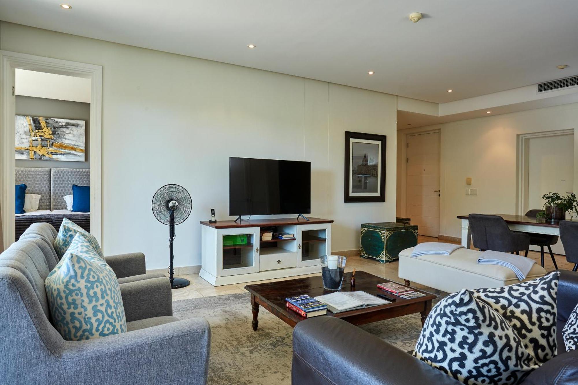 Spacious Waterfront Fast Wifi Cape Town