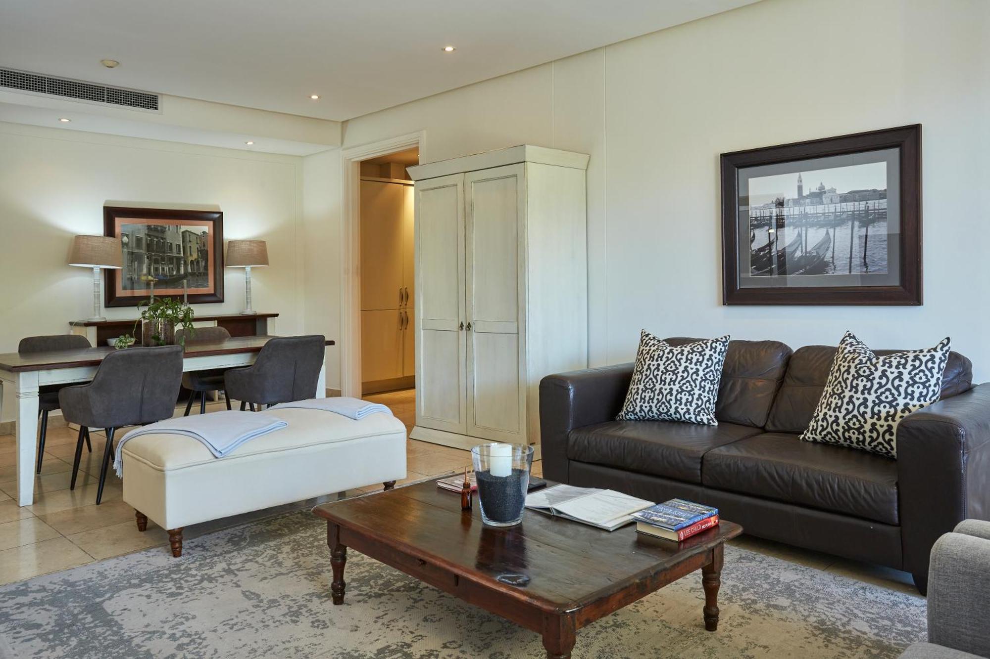 Spacious Waterfront Fast Wifi Cape Town